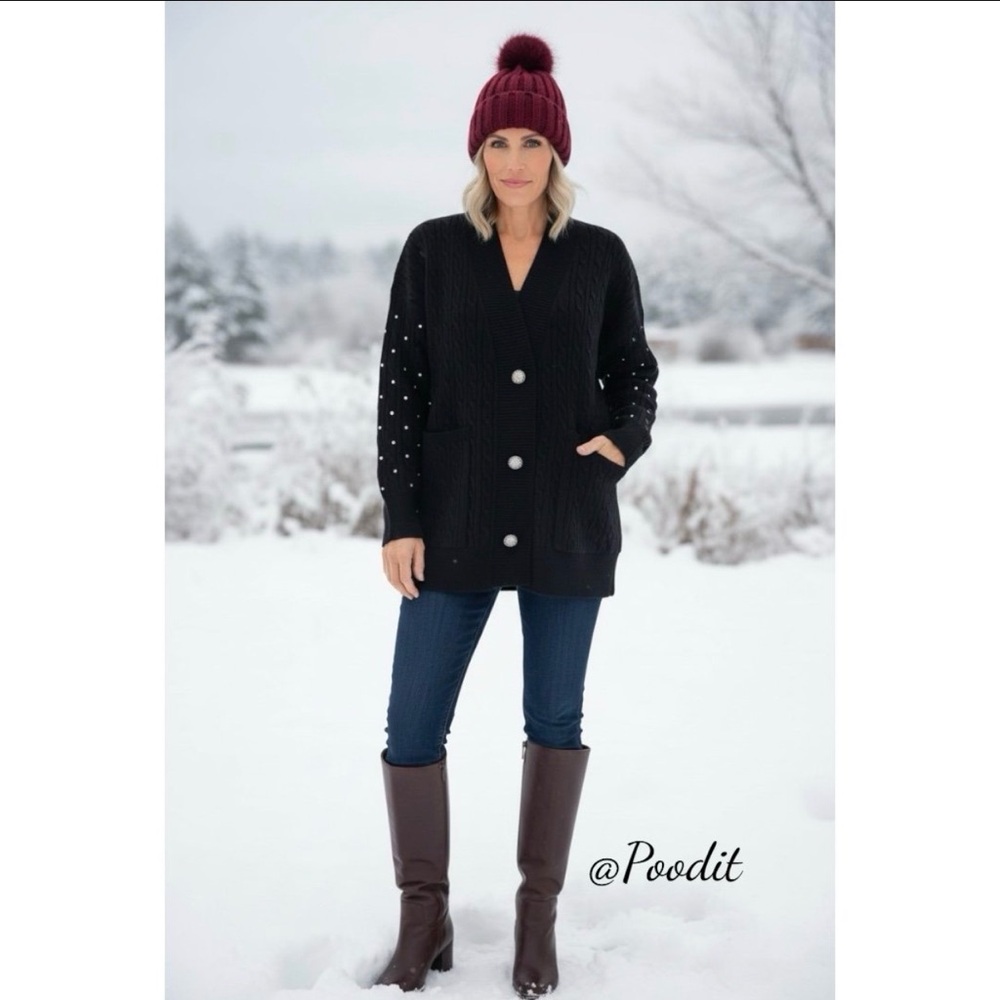THINKABLE Stunning cable knit embellished cardi S/M, M/L